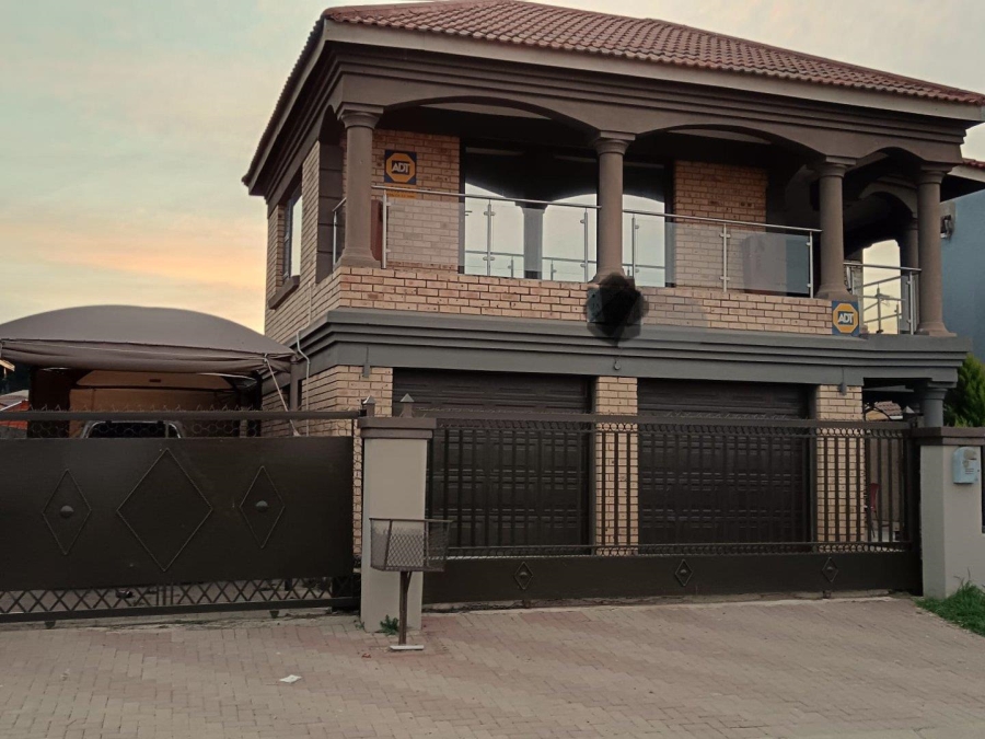 4 Bedroom Property for Sale in Vista Park Free State